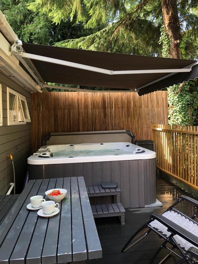 نيو كي Woodlands Luxury Escape - Lodge 81 المظهر الخارجي الصورة